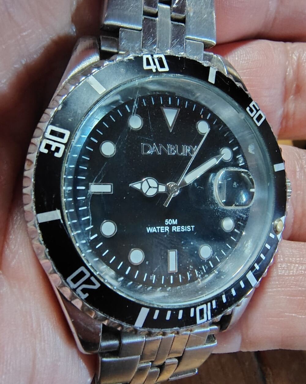 Danbury Dive Watch Needs Battery